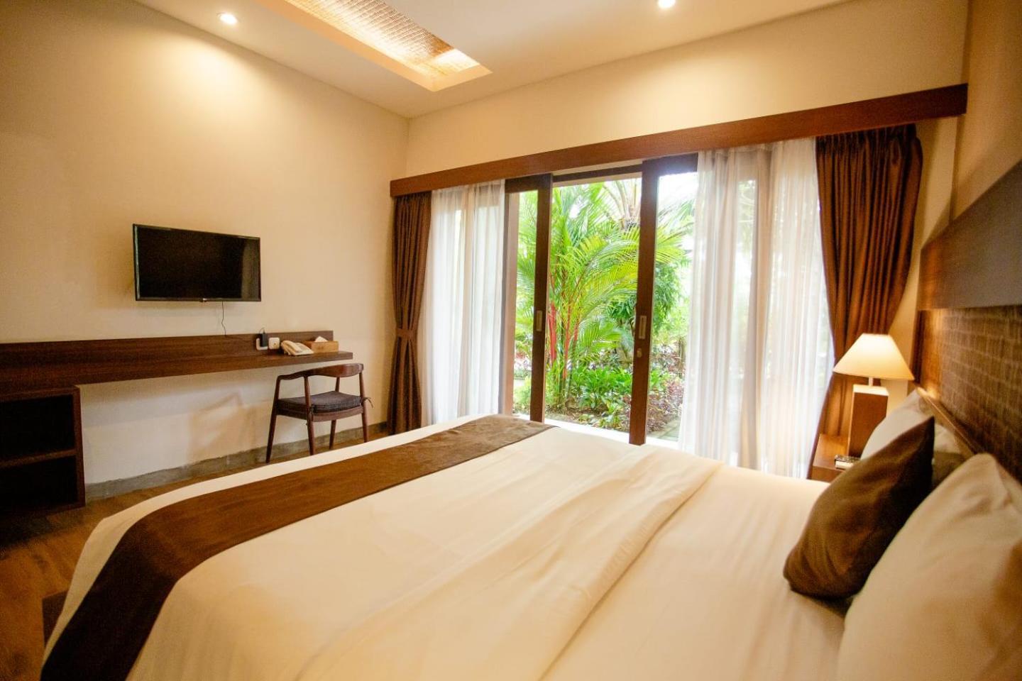 Ratan Uluwatu Hotel And Villas Buitenkant foto