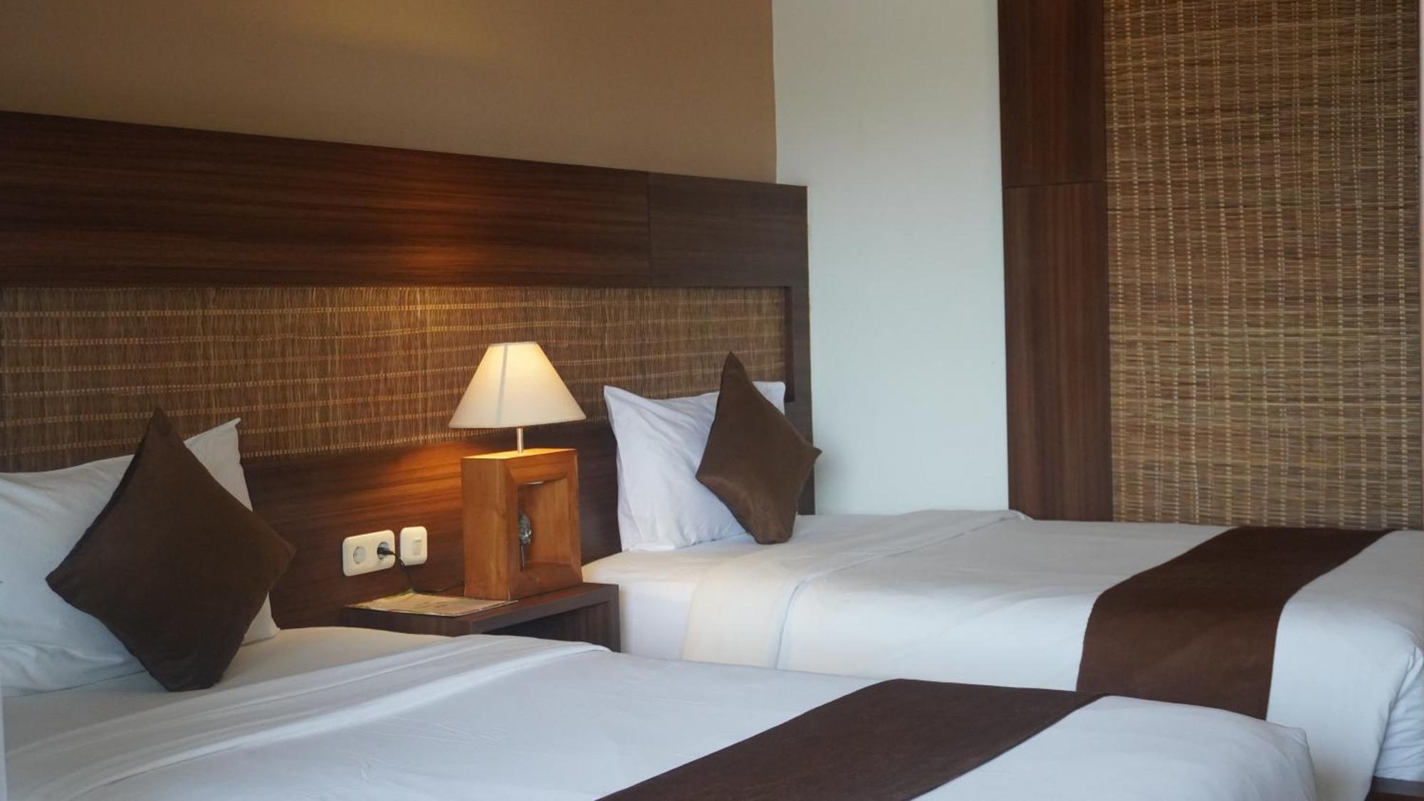 Ratan Uluwatu Hotel And Villas Buitenkant foto